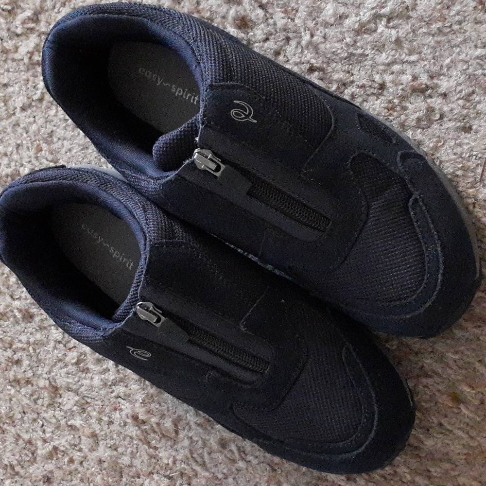 🎀Final Markdown🎀 Easy Spirit Serheal Casual Walking Shoes Size 8.5 (unworn)